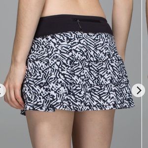 Lululemon pace rival skirt brushed animal size 8